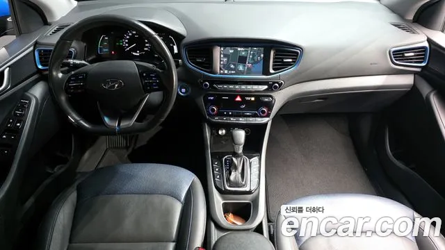 Hyundai Ioniq 2017 — фото 7