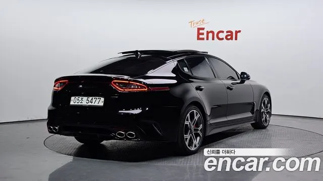 Kia Stinger 2018 — фото 1