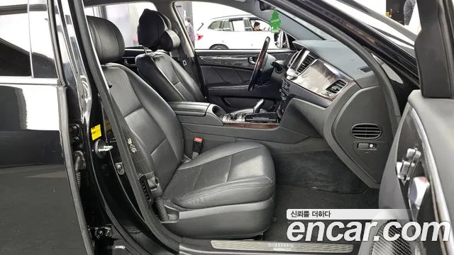Hyundai Equus 2015 — фото 11