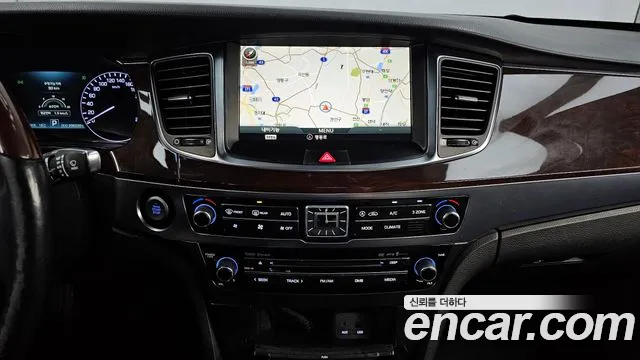 Hyundai Equus 2015 — фото 14