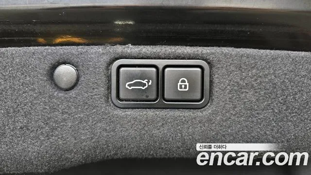 Hyundai Equus 2015 — фото 20