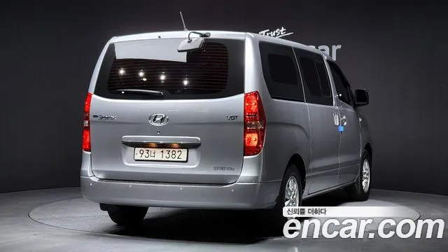Hyundai Starex 2021 — фото 2