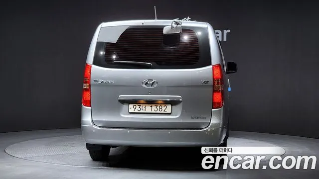 Hyundai Starex 2021 — фото 4