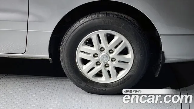 Hyundai Starex 2021 — фото 19