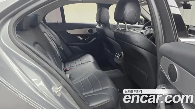 Mercedes-Benz C-Class 2015 — фото 12