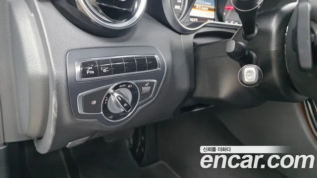 Mercedes-Benz C-Class 2015 — фото 18