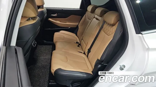 Hyundai Santafe 2021 — фото 12