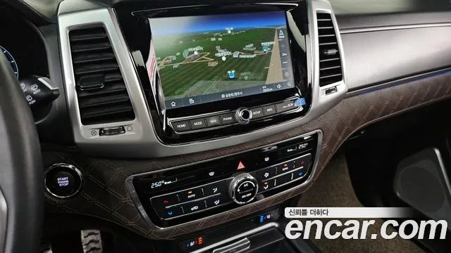 KG_Mobility_Ssangyong Rexton 2023 — фото 16