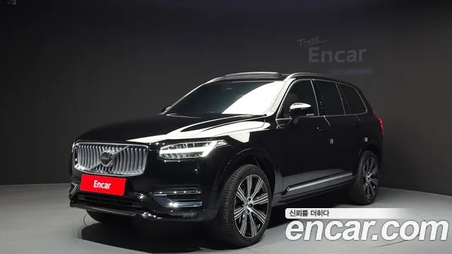 Volvo XC90 2025 — фото 1