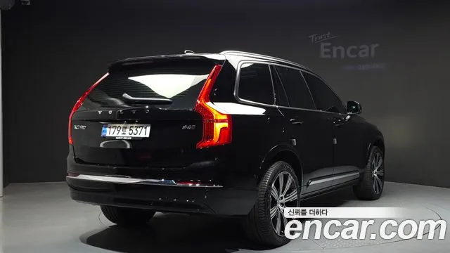 Volvo XC90 2025 — фото 2