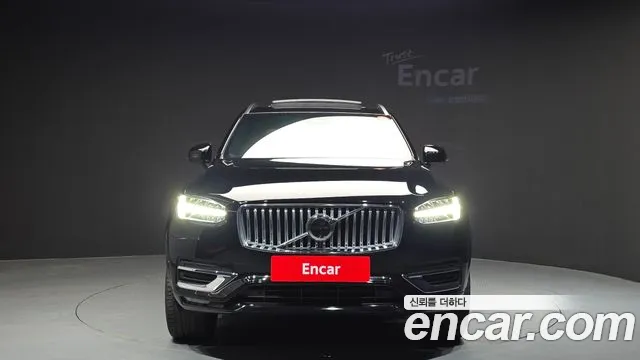 Volvo XC90 2025 — фото 3