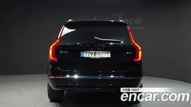 Volvo XC90 2025 — фото 4