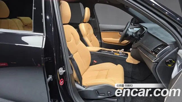 Volvo XC90 2025 — фото 11