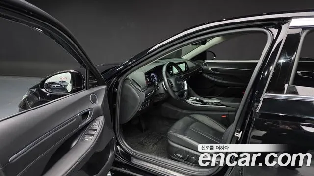 Hyundai Sonata 2023 — фото 11