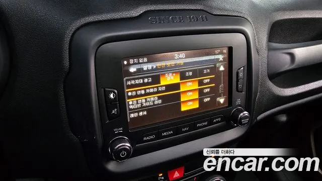 Jeep Renegade 2017 — фото 17