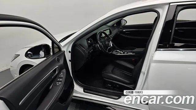 Hyundai Sonata 2022 — фото 11