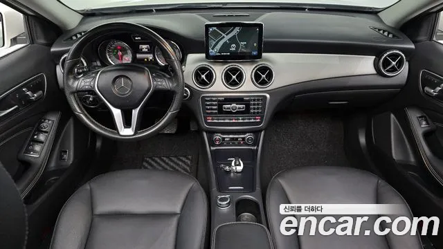 Mercedes-Benz GLA-Class 2015 — фото 7