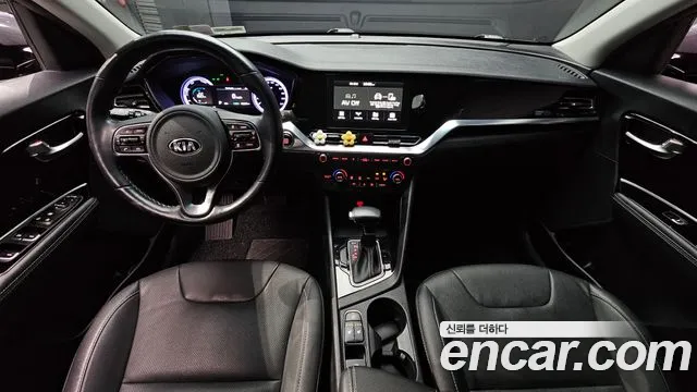 Kia Niro 2020 — фото 7