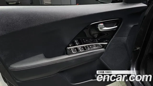 Kia Niro 2020 — фото 17