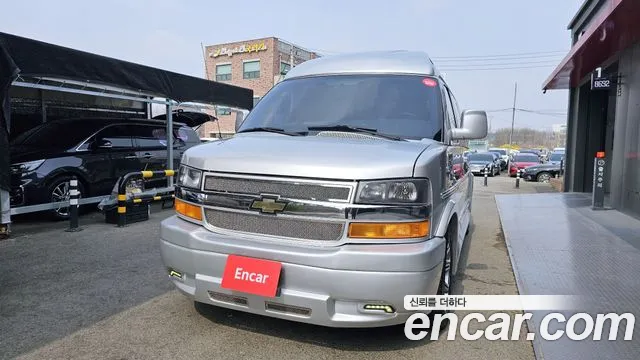 Chevrolet Express Van 2018 — фото 3