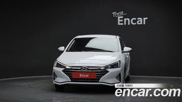 Hyundai AVANTE 2020 — фото 3