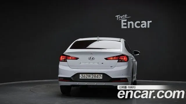 Hyundai AVANTE 2020 — фото 4
