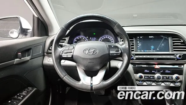 Hyundai AVANTE 2020 — фото 13