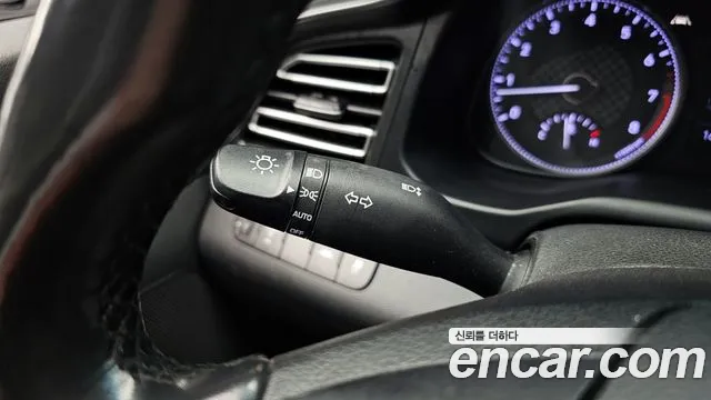 Hyundai AVANTE 2020 — фото 17
