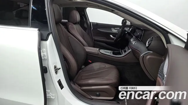 Mercedes-Benz CLS-Class 2021 — фото 10