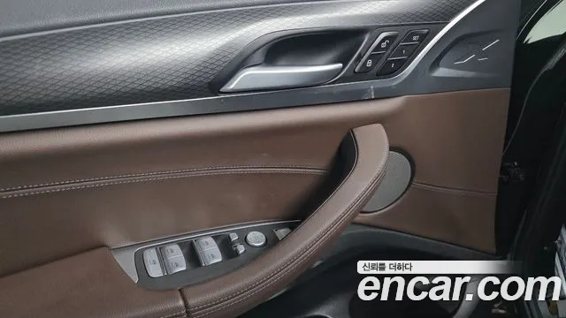 BMW X4 2023 — фото 17