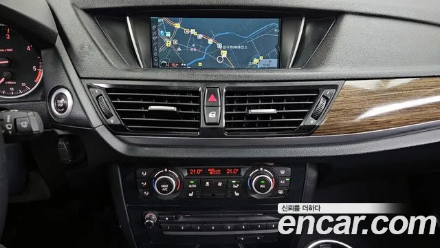 BMW X1 2015 — фото 14