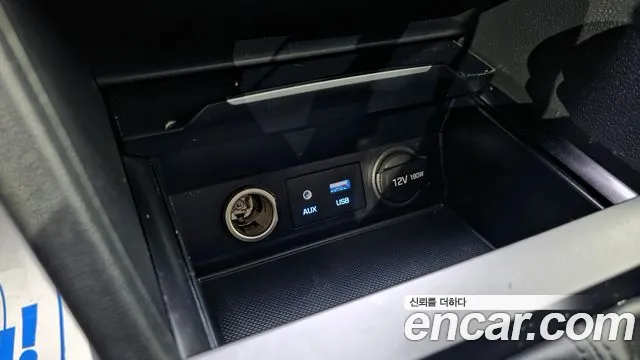 Hyundai AVANTE 2017 — фото 19