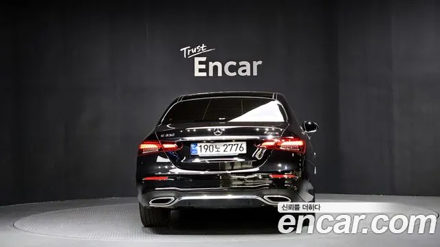 Mercedes-Benz E-Class 2021 — фото 4