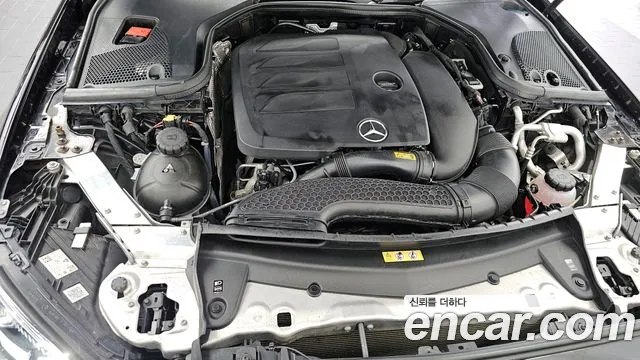 Mercedes-Benz E-Class 2021 — фото 6
