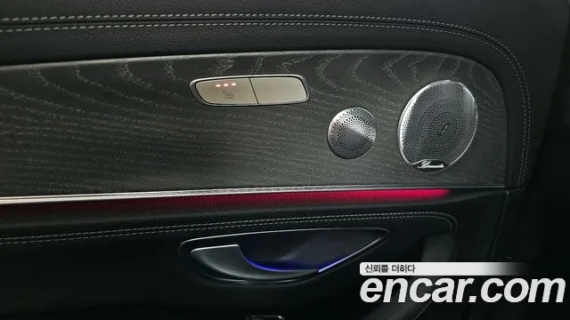 Mercedes-Benz E-Class 2021 — фото 18