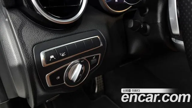 Mercedes-Benz C-Class 2020 — фото 17