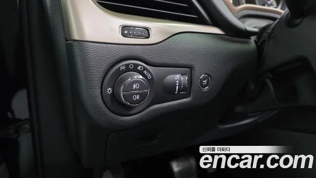 Jeep Cherokee 2017 — фото 19