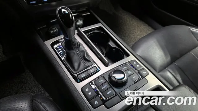 Hyundai Genesis 2016 — фото 9