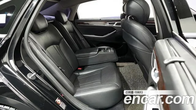 Hyundai Genesis 2016 — фото 12