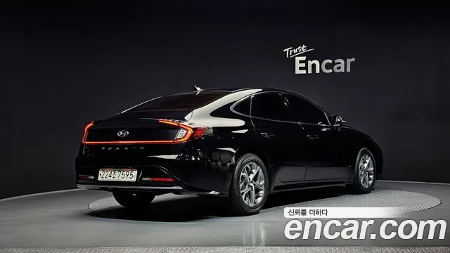 Hyundai Sonata 2022 — фото 2