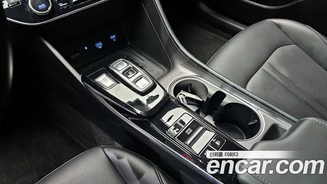 Hyundai Sonata 2022 — фото 9