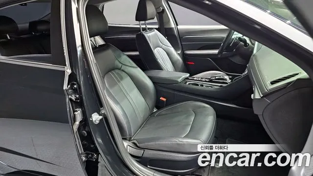 Hyundai Sonata 2022 — фото 10