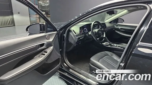 Hyundai Sonata 2022 — фото 11