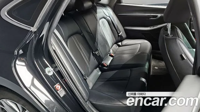Hyundai Sonata 2022 — фото 12