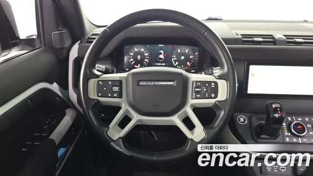 Land Rover Defender 2020 — фото 13