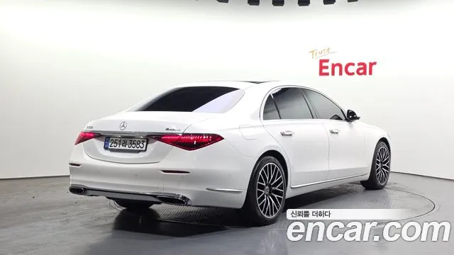 Mercedes-Benz S-Class 2022 — фото 2