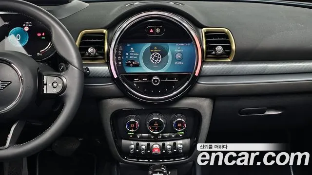 Mini Clubman 2023 — фото 15