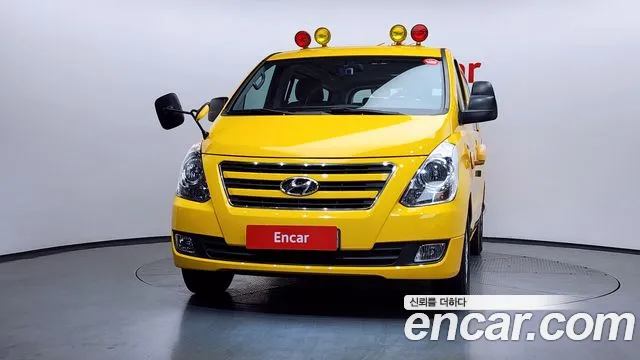 Hyundai Starex 2017 — фото 3
