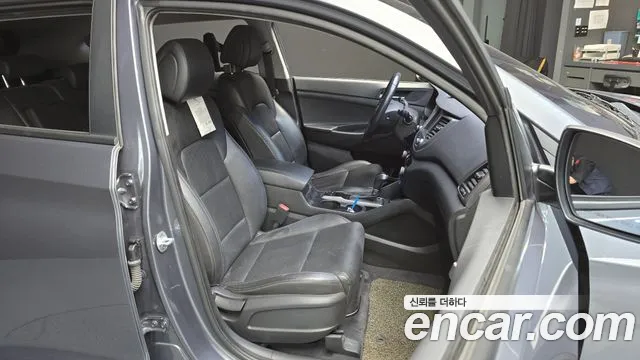 Hyundai Tucson 2017 — фото 12