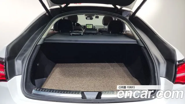 Mercedes-Benz GLE-Class 2018 — фото 20